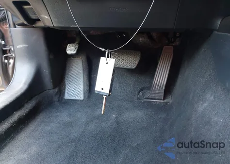 2024 Toyota Camry Se z USA, uszkodzony, nr VIN 4T1G11AK5RU892930